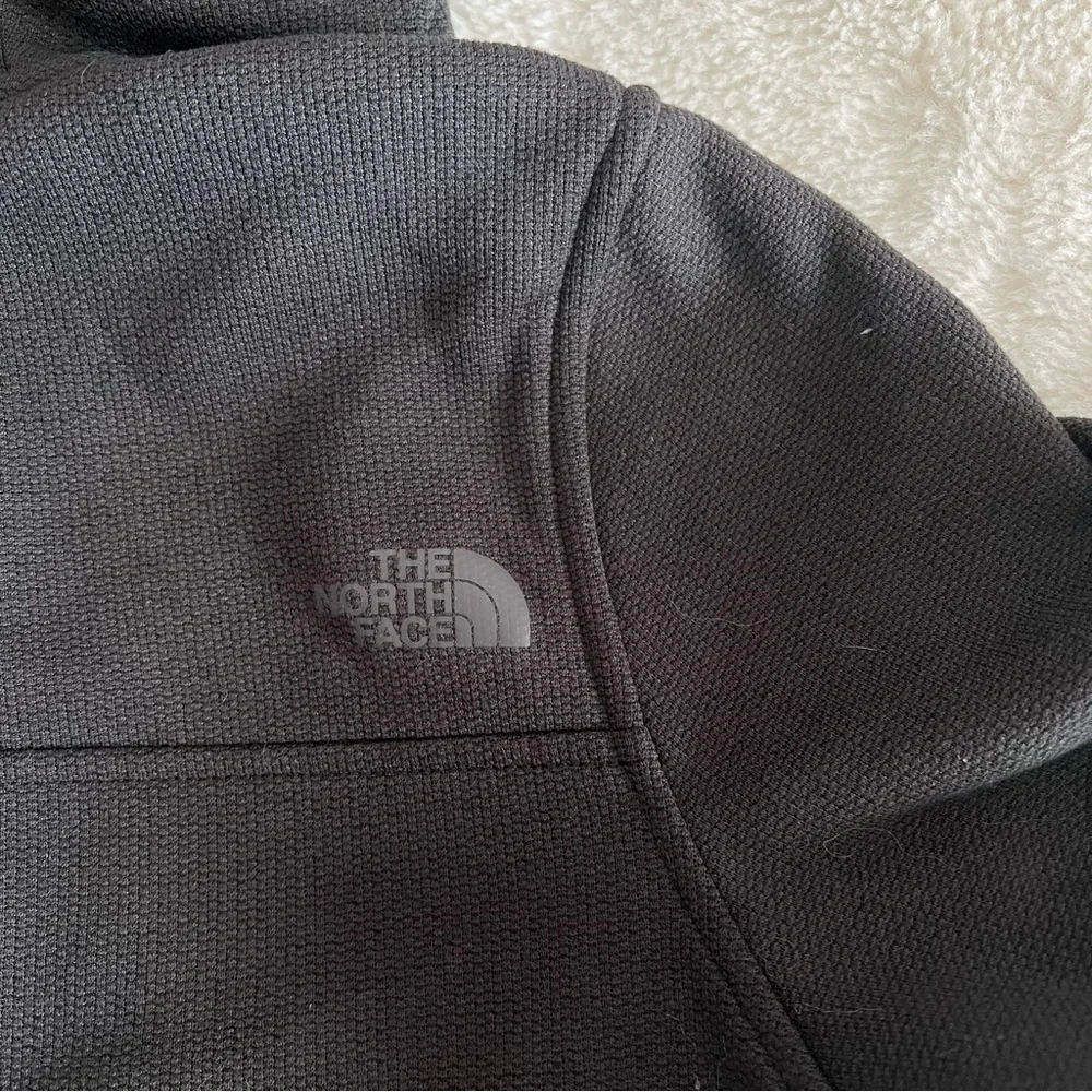 The North Face Pullover 🖤 - Picture 11 of 12